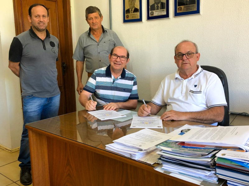 PREFEITURA ASSINA TERMO DE COLABORAÇÃO COM CTG 